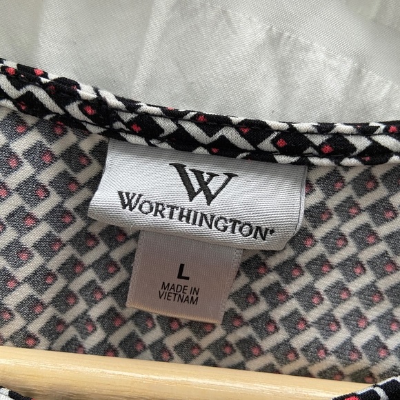 WORTHINGTON BLACK/WHITE/CORAL GEOMETRIC PATTERN BLOCKED TOP, LARGE - Picture 8 of 9